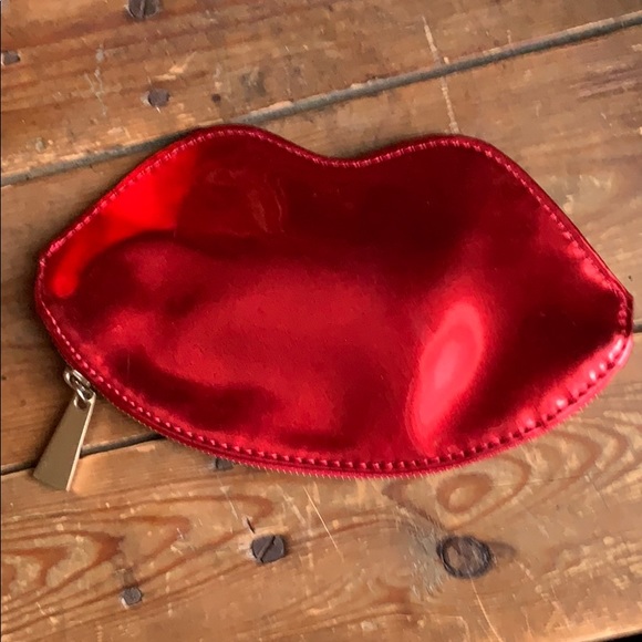 Rouge Lips Pouch, NWT - Picture 2 of 6